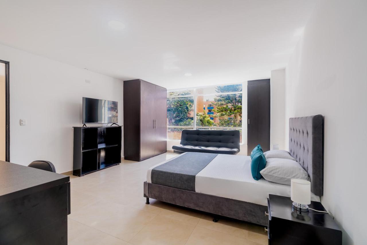 Ayenda Coliving La 78A Hotel Medellin Exterior photo