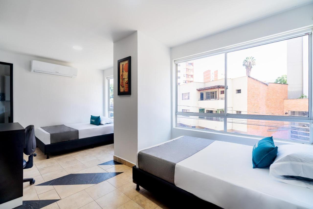 Ayenda Coliving La 78A Hotel Medellin Exterior photo
