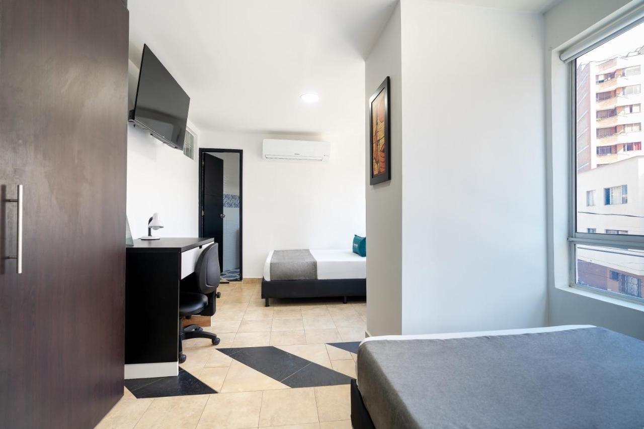 Ayenda Coliving La 78A Hotel Medellin Exterior photo