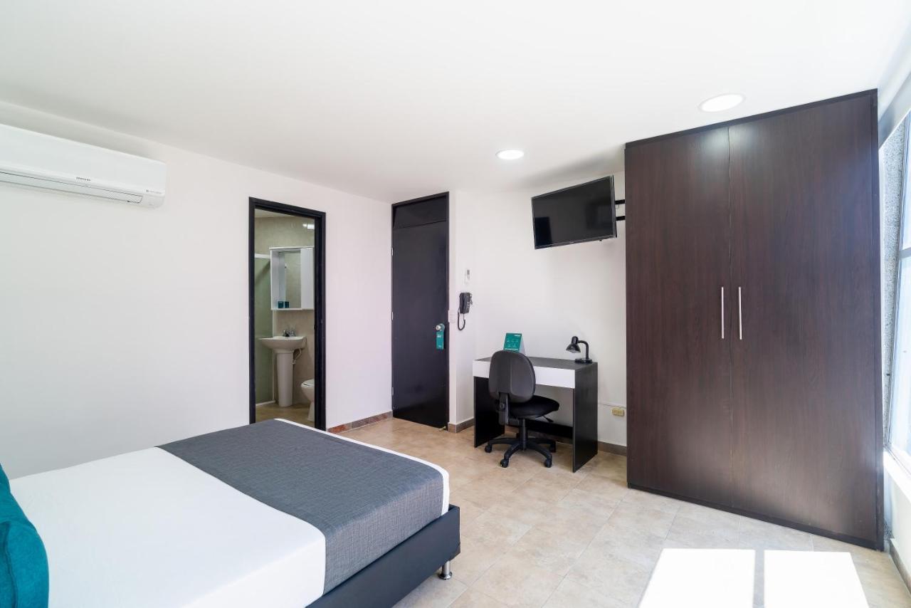 Ayenda Coliving La 78A Hotel Medellin Exterior photo