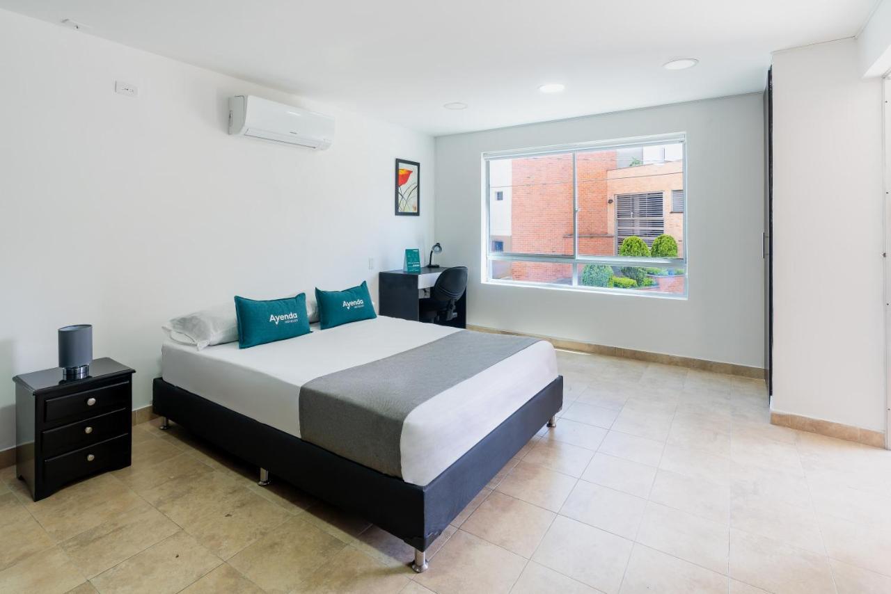 Ayenda Coliving La 78A Hotel Medellin Exterior photo